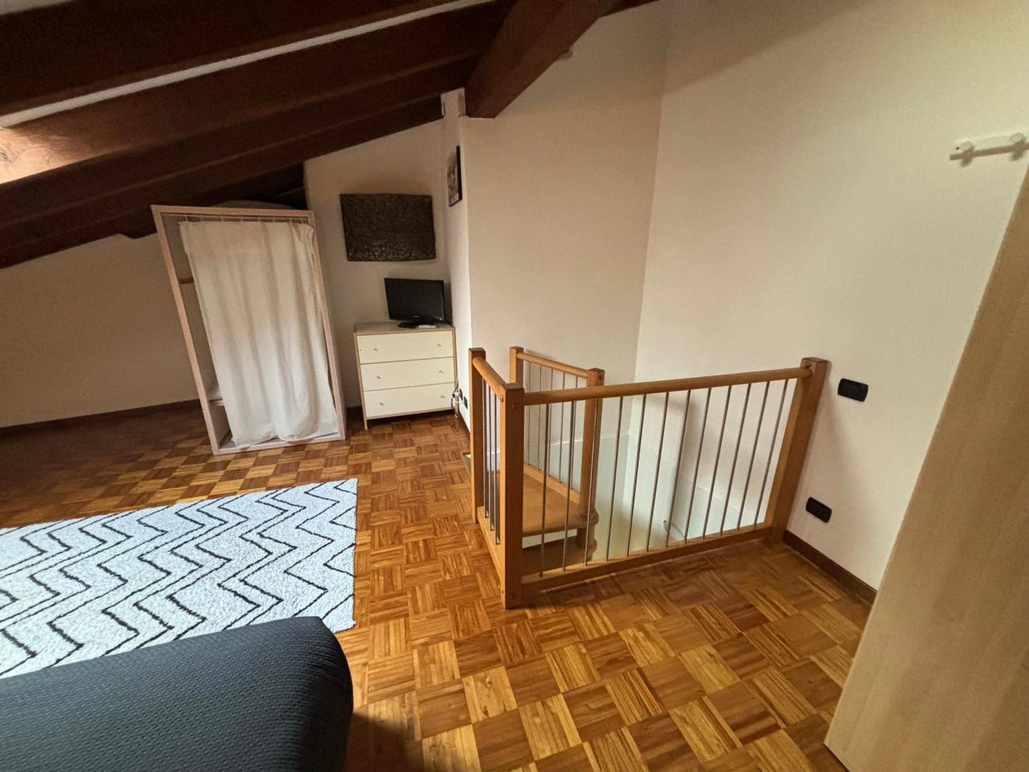 Apartamento La Casa Di Ale Lecco Exterior foto
